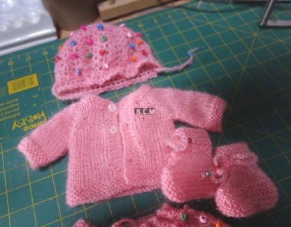 PREEMIE SET : JACKET, HAT, SKIRT, BOOTEES AND HEADBAND - Image 3