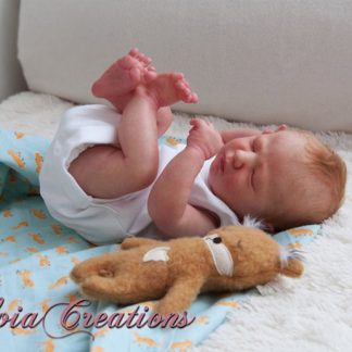 LOGAN    (realborn., sleeping...  - waiting for custom order)