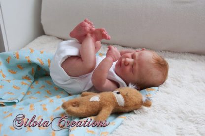 LOGAN    (realborn., sleeping...  - waiting for custom order)