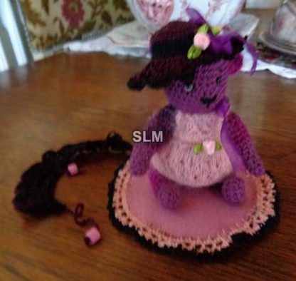 MADAME ELEGANTE  -crochet bear - Image 2