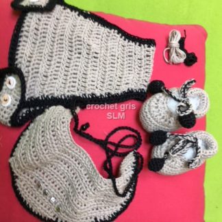 NAPPY COVER AND BIB   (personalized)+ bootees