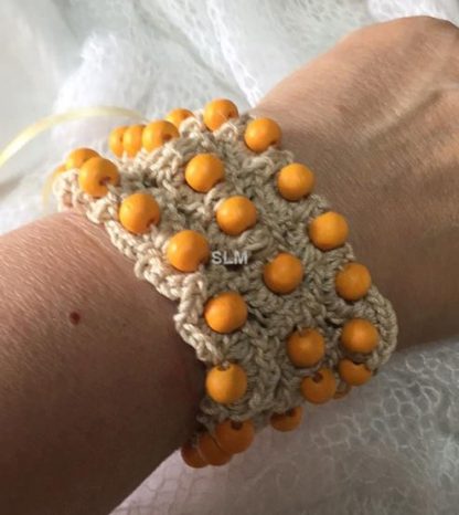 beige crochet bracelet - Image 3