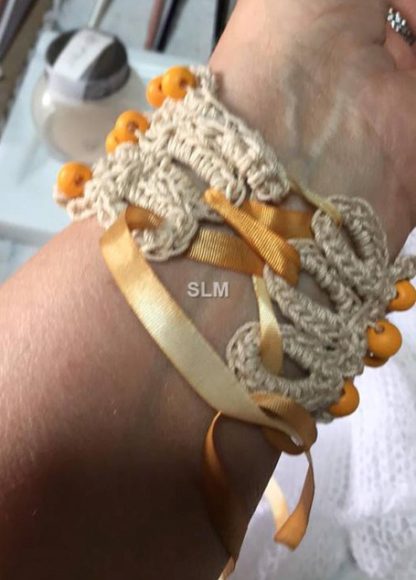 beige crochet bracelet - Image 2