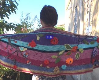 CROCHET SHAWL with many motifs