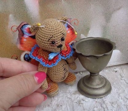 VIO   crocheted butterfly bear - Image 4