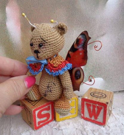 VIO   crocheted butterfly bear - Image 9