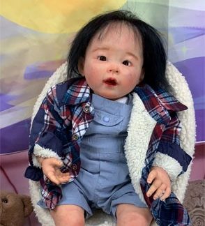 Toddler Mei Lein